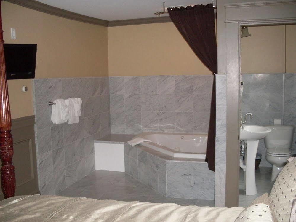 On Bellevue (adults Only) Couette-café