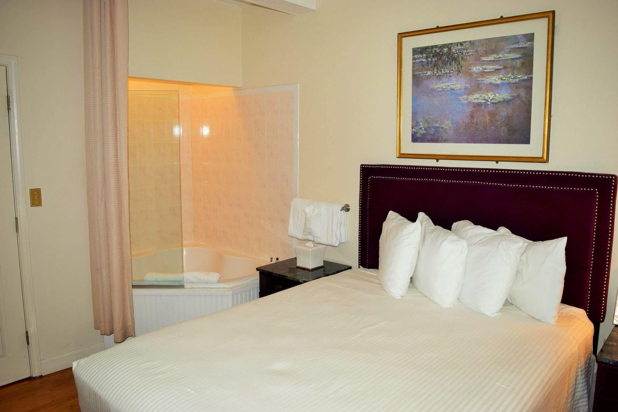 Couette-café On Bellevue (adults Only) 2*