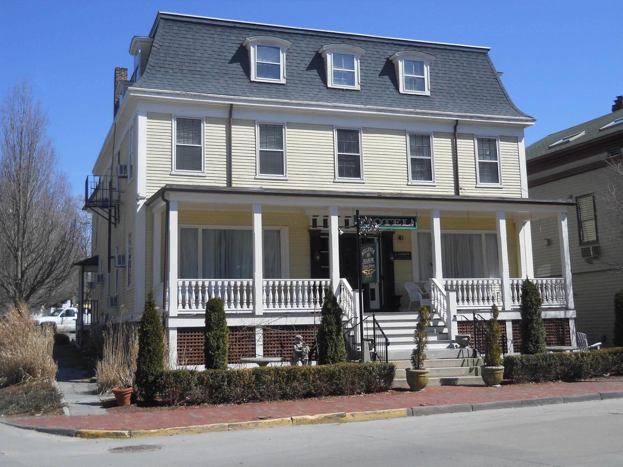 Couette-café On Bellevue (adults Only) 2*
