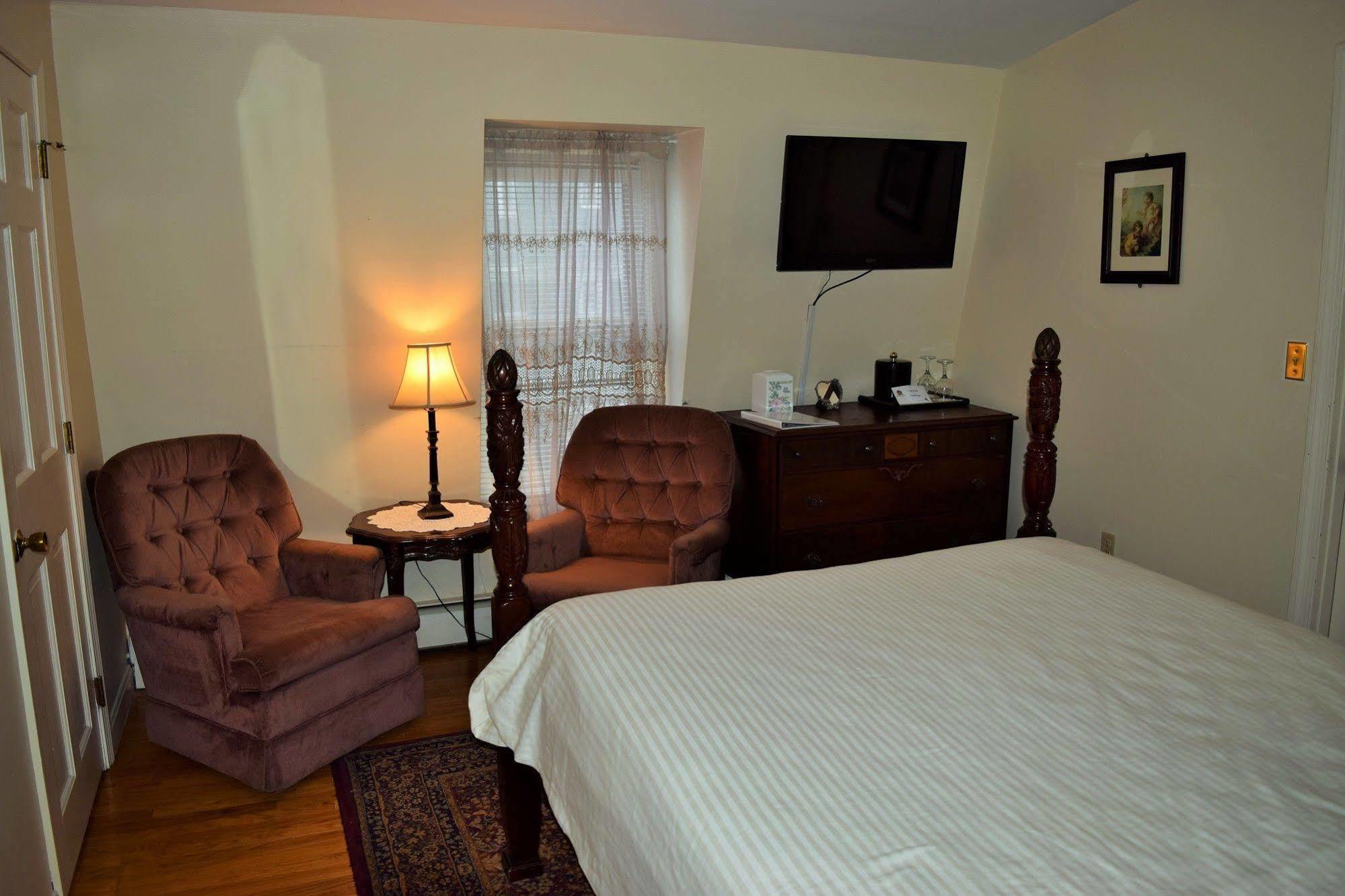 On Bellevue (adults Only) 2* Tour de Newport